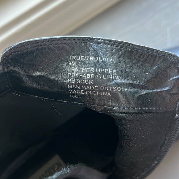 🆑 [4/$20] Steve Madden Black Leather Silver Zipper Heeled Ankle Booties - Picture 9 of 10